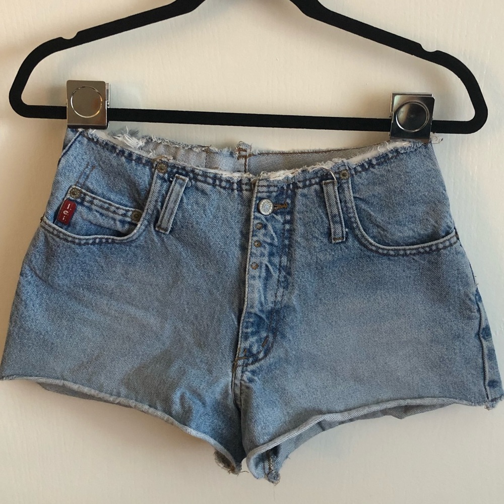 Vintage LEI high waisted jean shorts